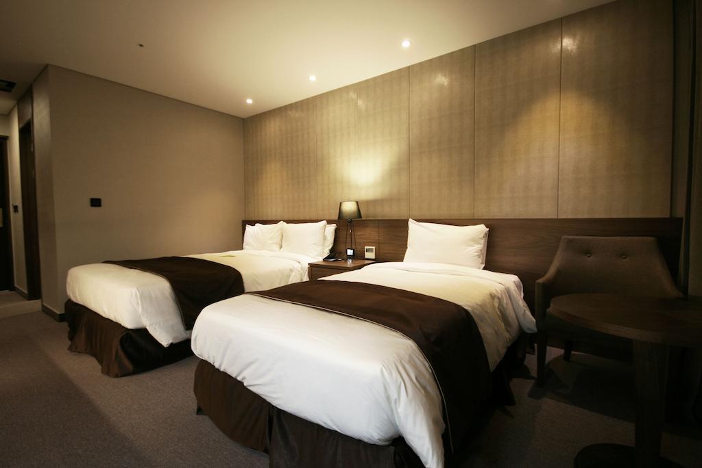 Central Plaza Hotel - Incheon Cityhall 객실 사진