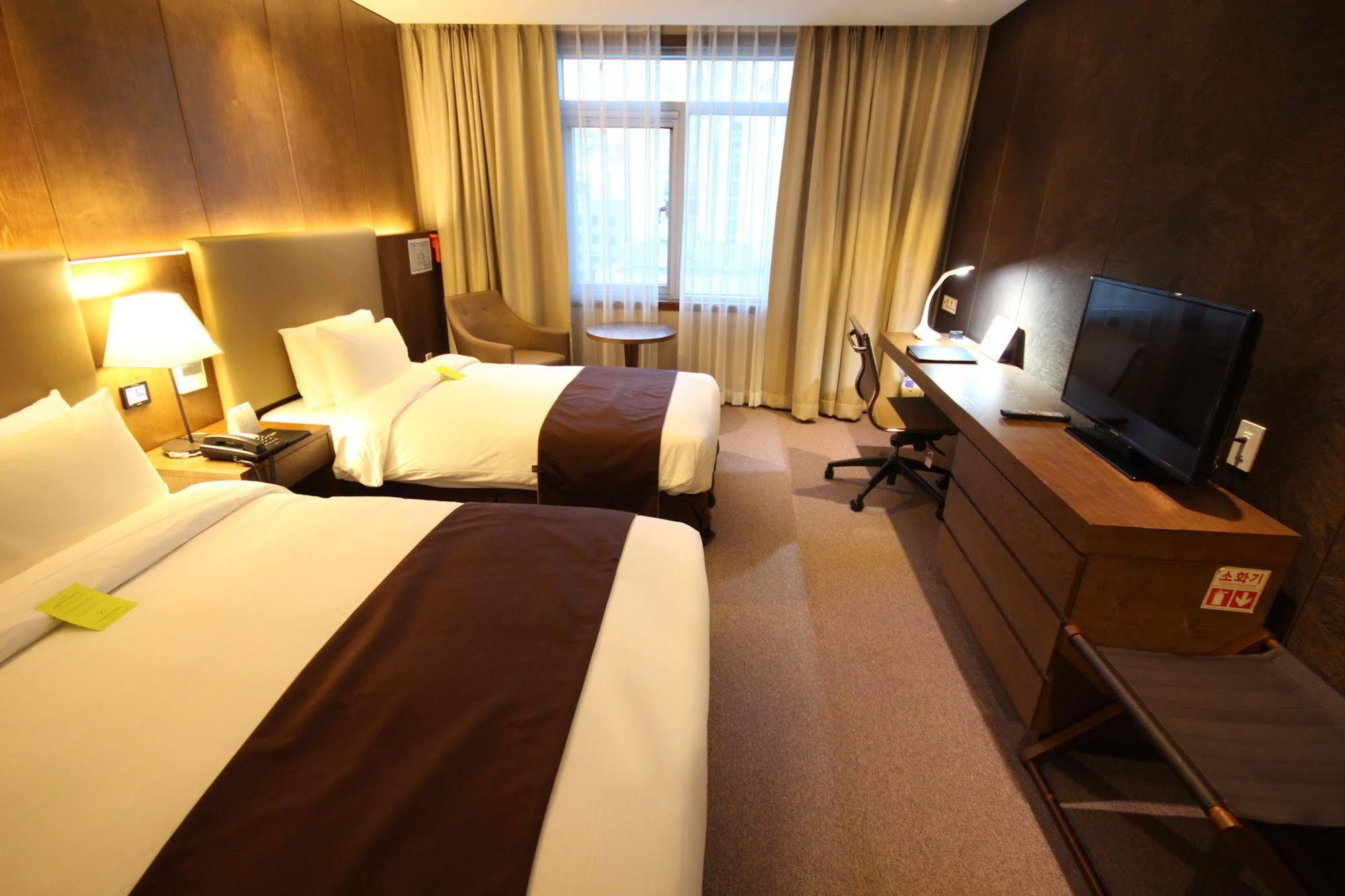 Central Plaza Hotel - Incheon Cityhall 외부 사진