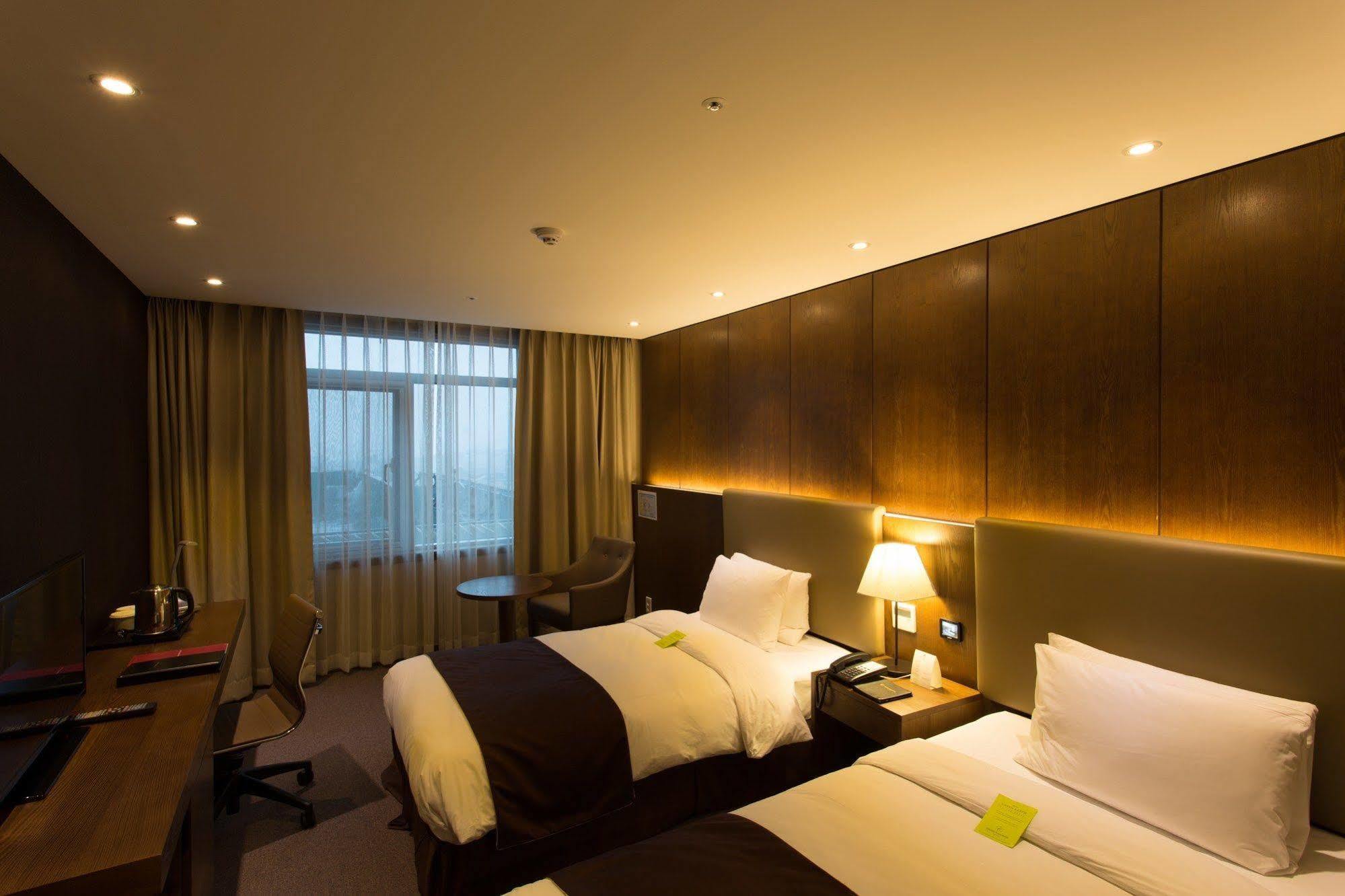 Central Plaza Hotel - Incheon Cityhall 외부 사진